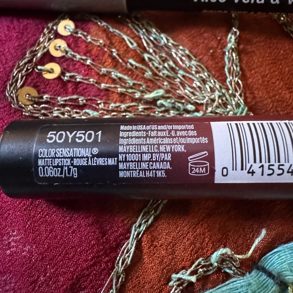 Ultimatte Lipstick and eyeliner Set